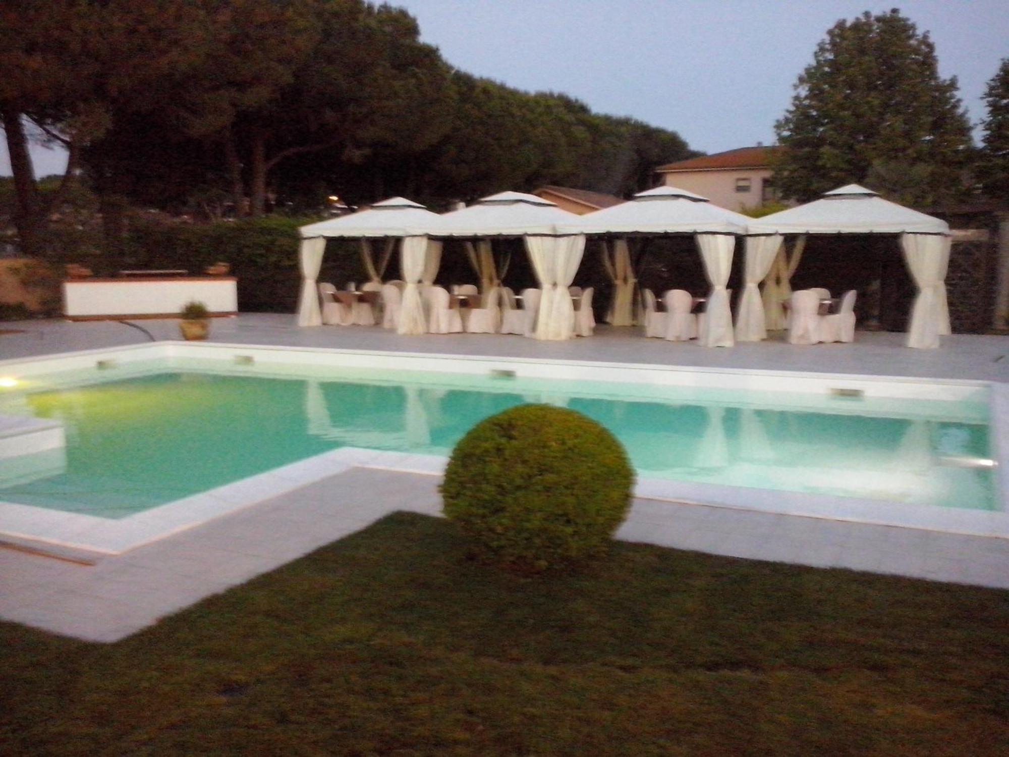 Hotel Velcamare Tarquinia Εξωτερικό φωτογραφία